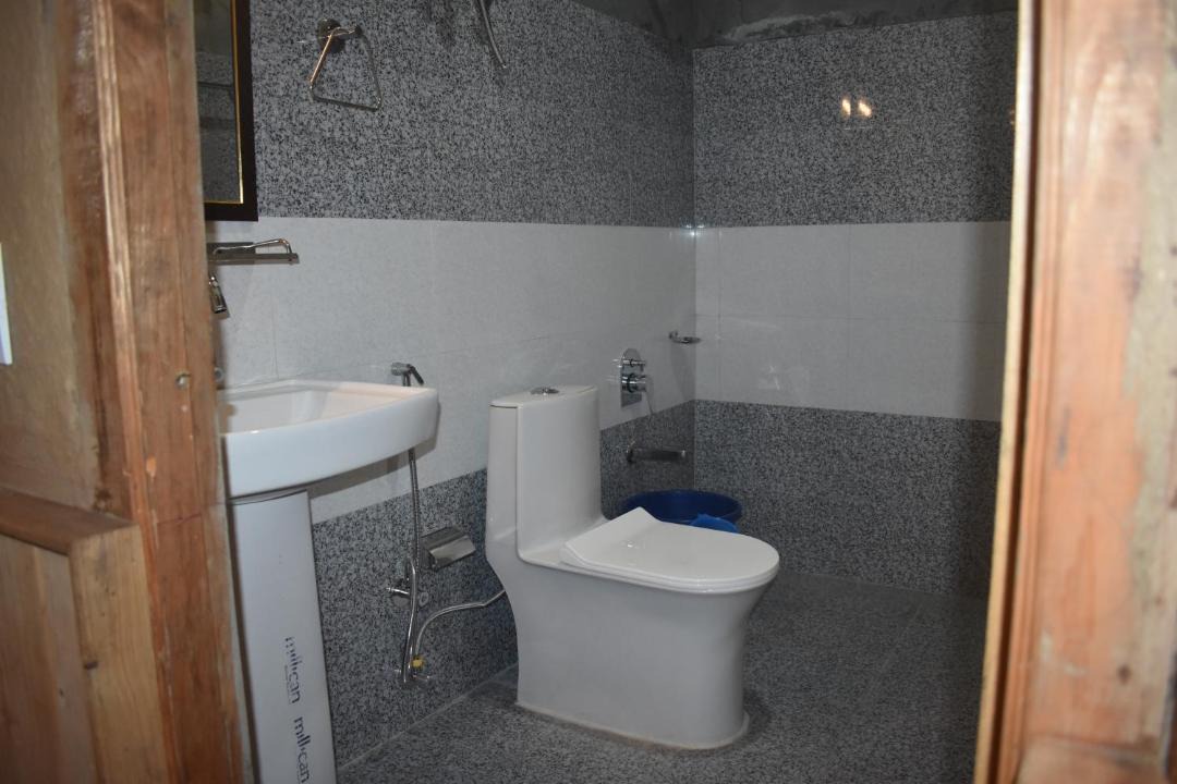 Photo of Bathroom in Banjar