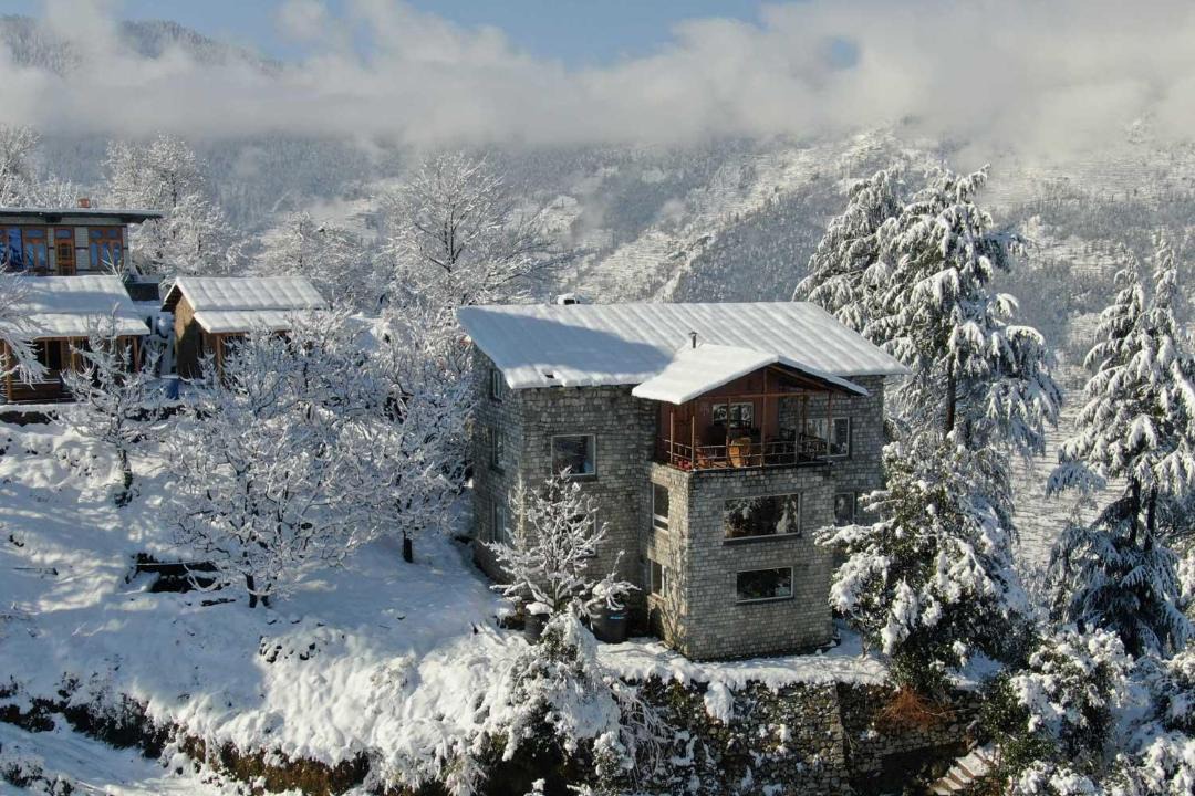 Photo of Buildings in Jibhi