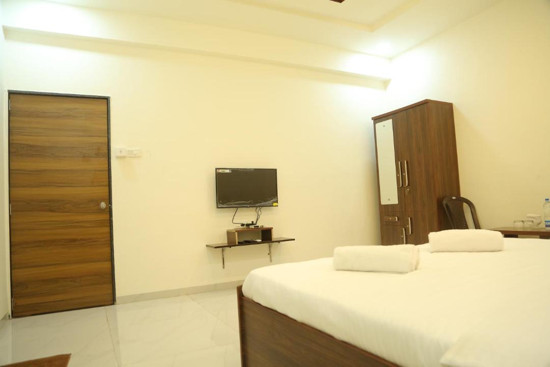 Photo of Bedroom in Satara