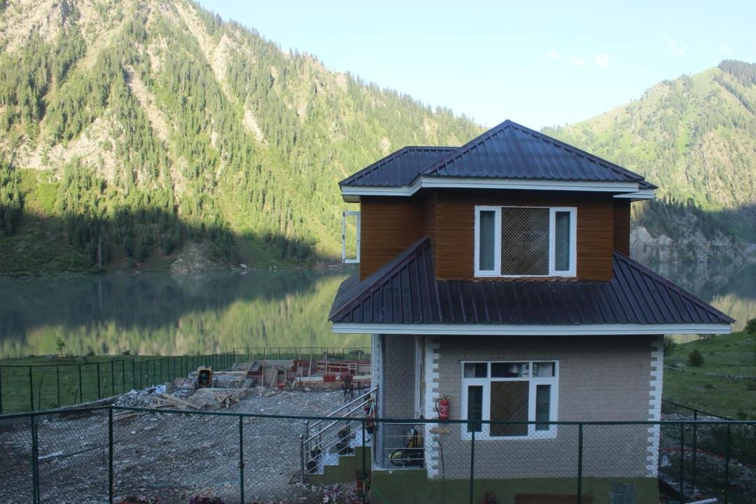 Photo of Buildings in Gulmarg
