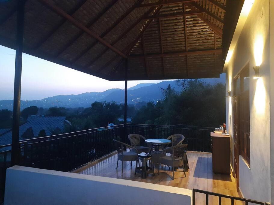 Photo of Patio Balcony in Fatehpur