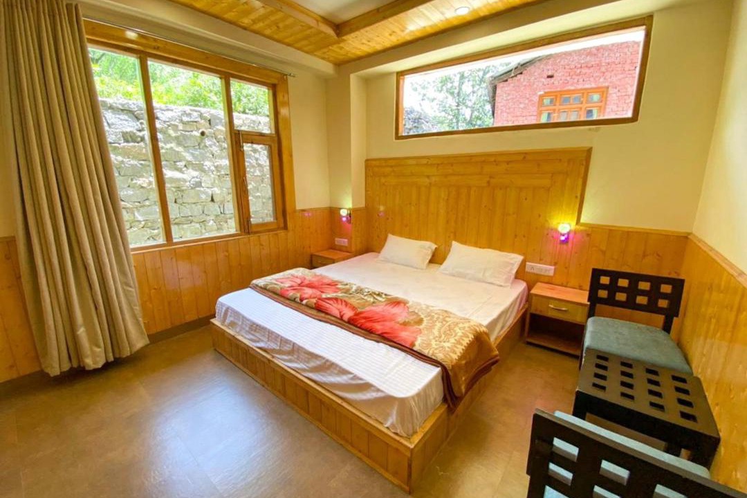 Photo of Bedroom in Jagatsukh