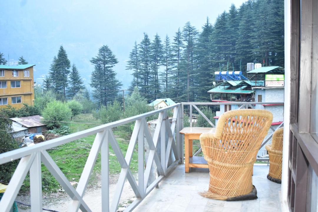 Photo of Others in Old Manali