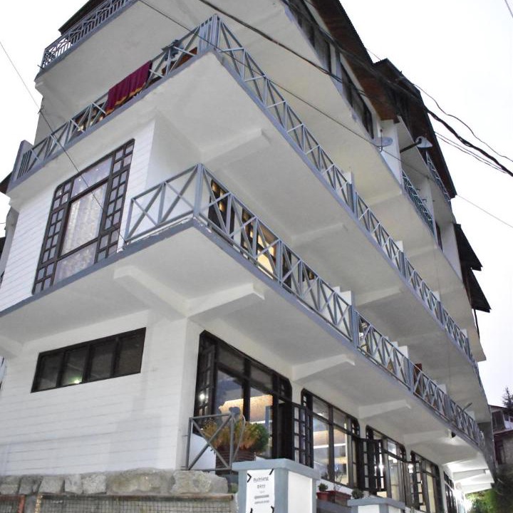 Photo of Others in Old Manali