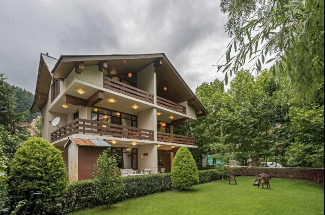 Photo of Buildings in Manali