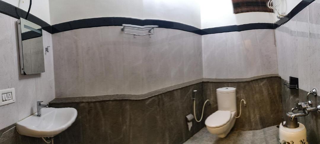 Photo of Bathroom in Virarajendrapet