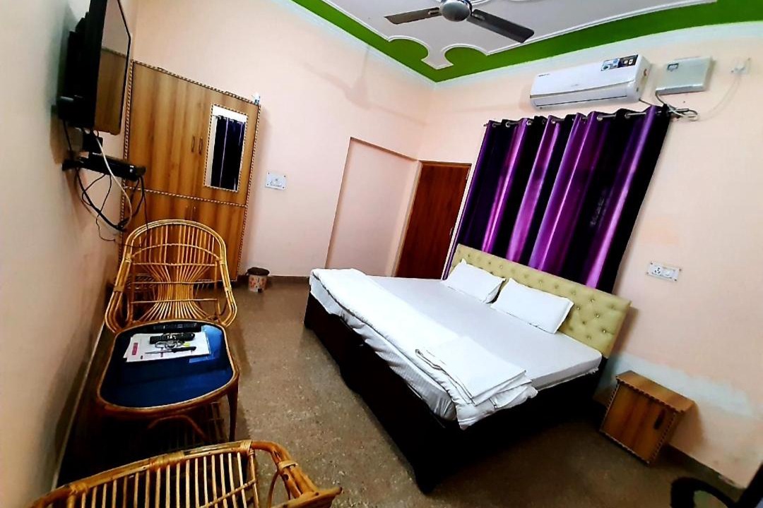 Photo of Bedroom in Dehradun
