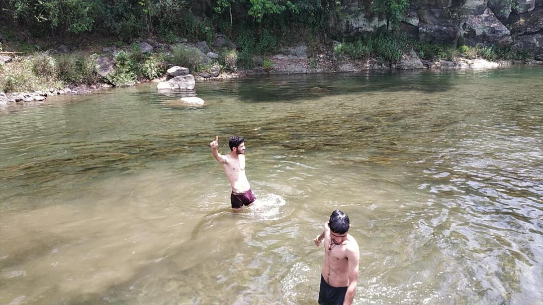 Photo of Human In Picture in Gunehr