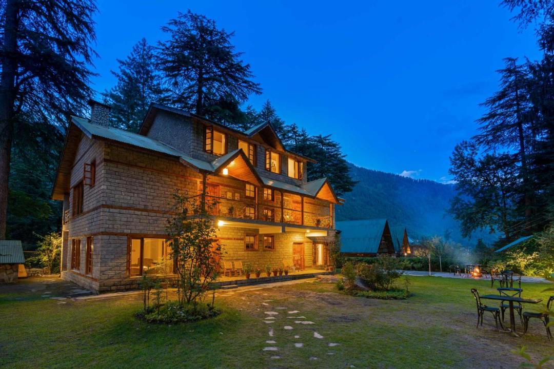 Photo of Others in Old Manali
