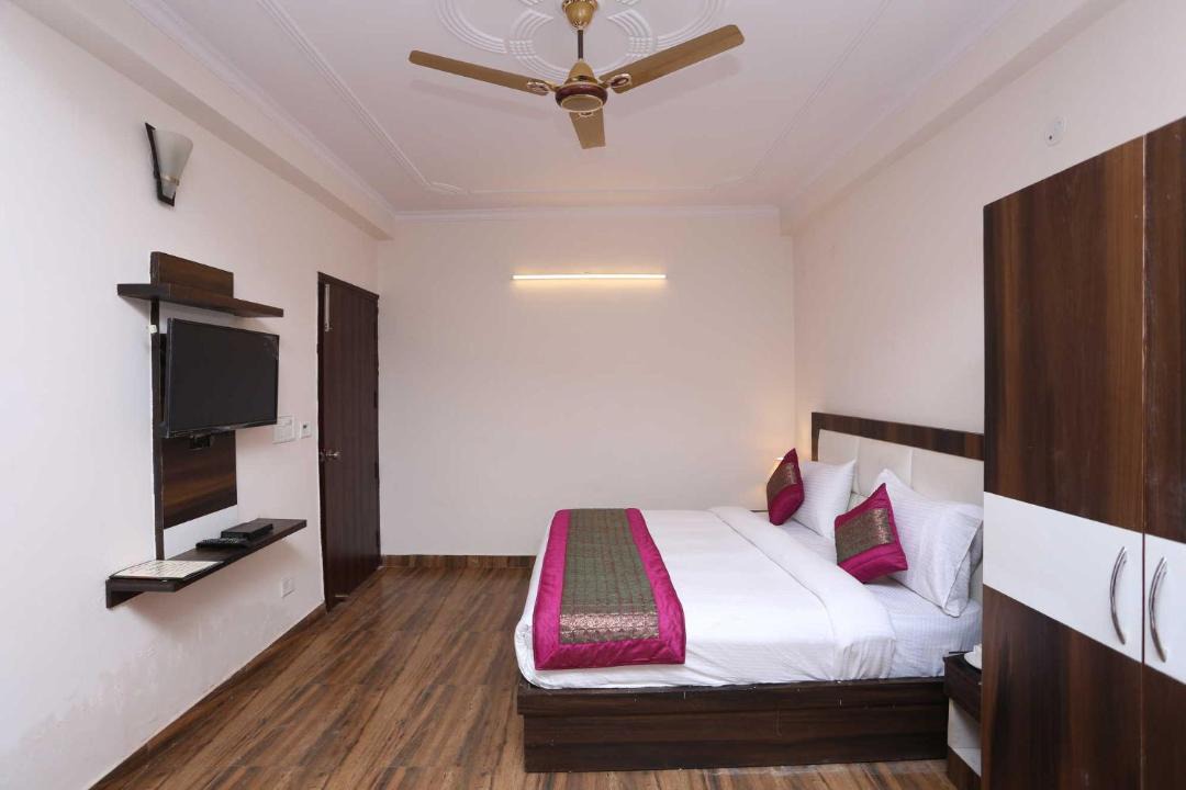 Photo of Bedroom in Mahipalpur