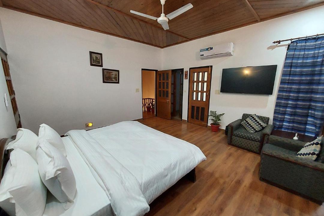 Photo of Bedroom in Kasauli