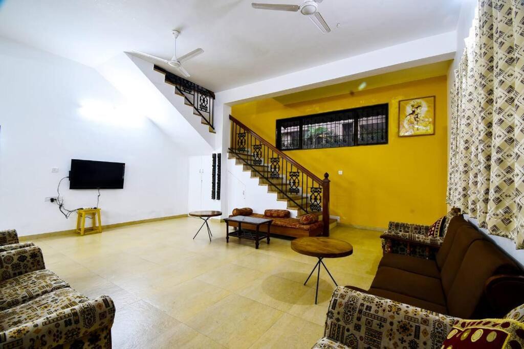 Photo of Livingroom in Tungarli