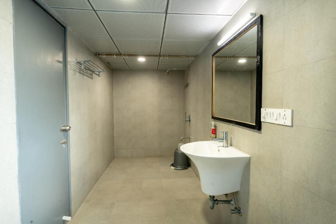 Photo of Bathroom in Jogeshwari West