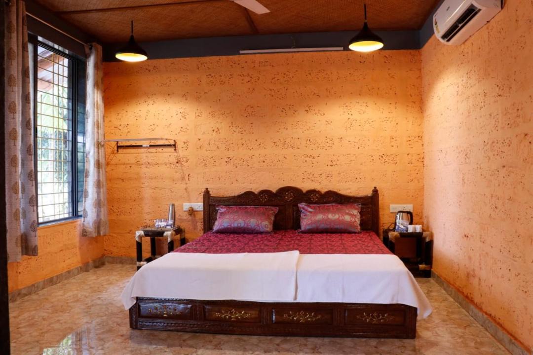 Photo of Bedroom in Diveagar