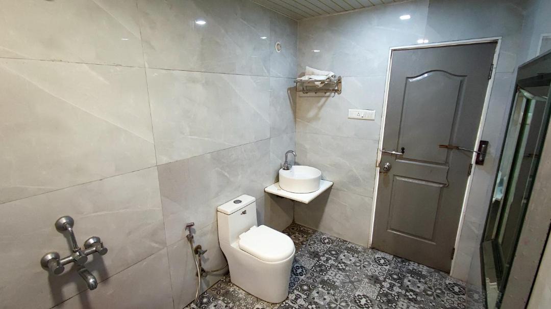 Photo of Bathroom in Aarey Colony