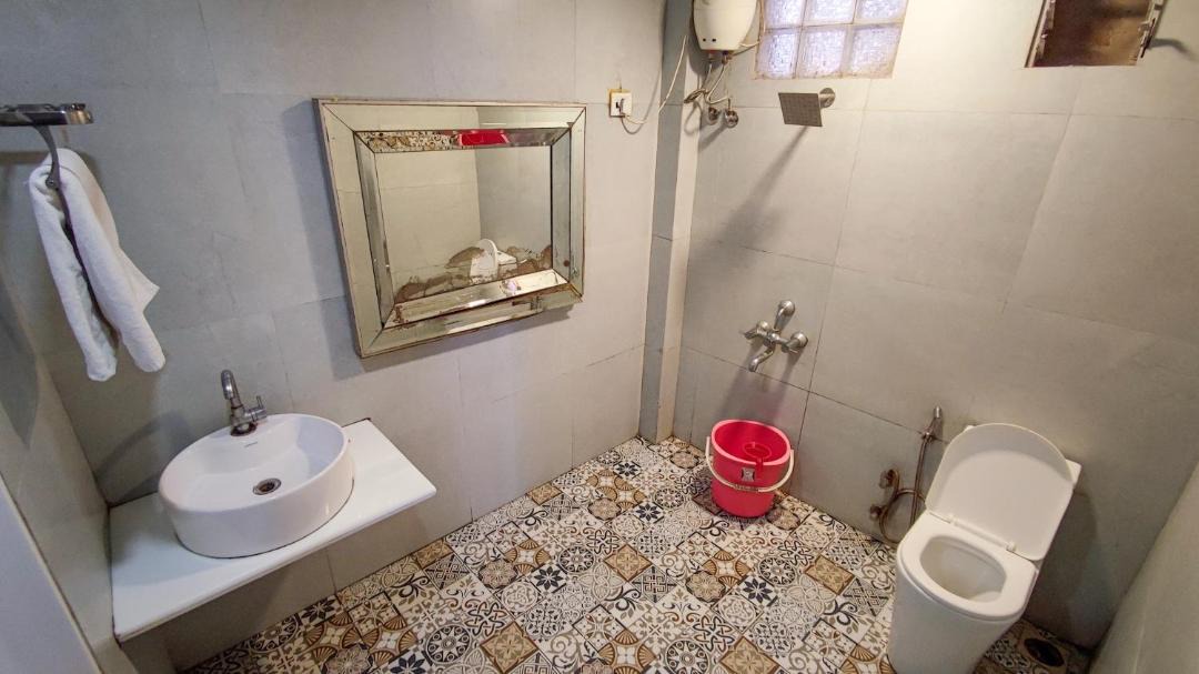 Photo of Bathroom in Aarey Colony