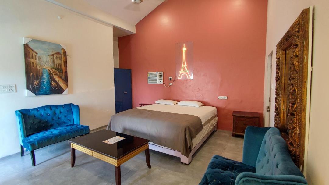 Photo of Bedroom in Aarey Colony