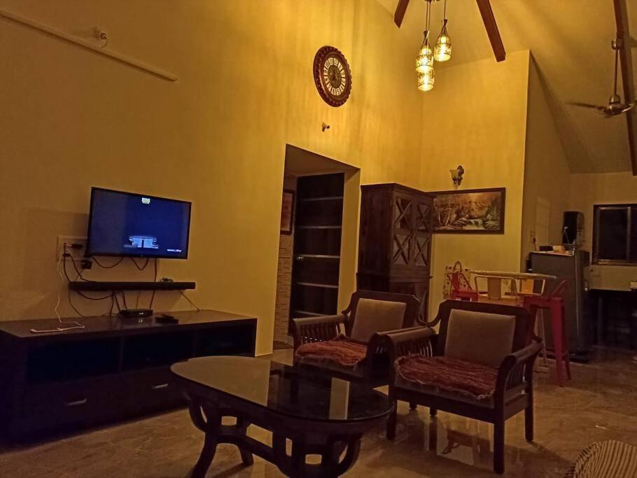 Photo of Livingroom in Mangaon
