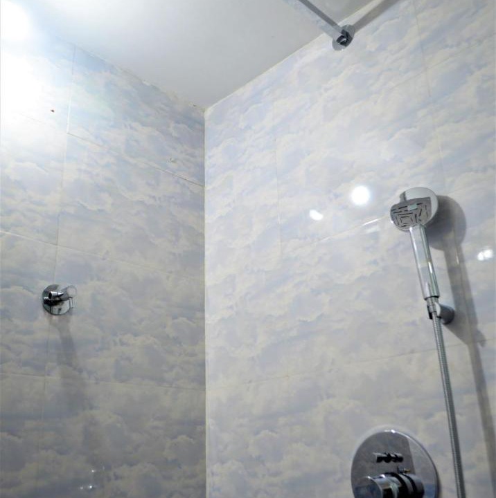 Photo of Bathroom in Maina