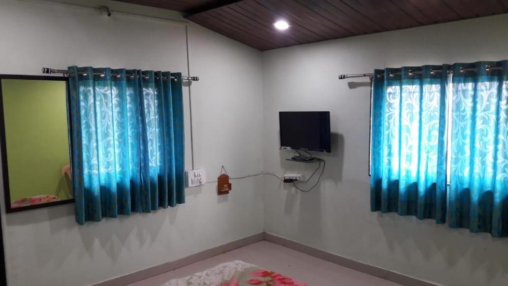Photo of Livingroom in Satara