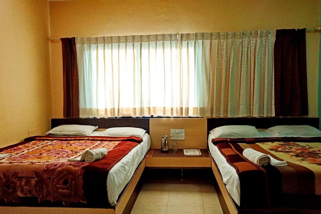 Photo of Bedroom in Mahabaleshwar