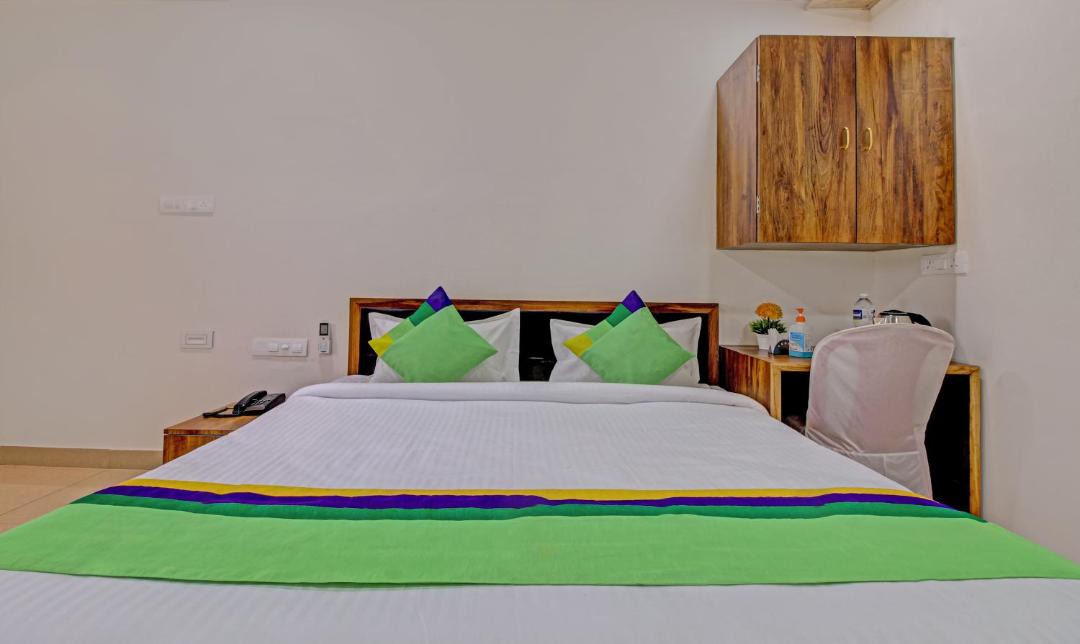 Photo of Bedroom in Satara