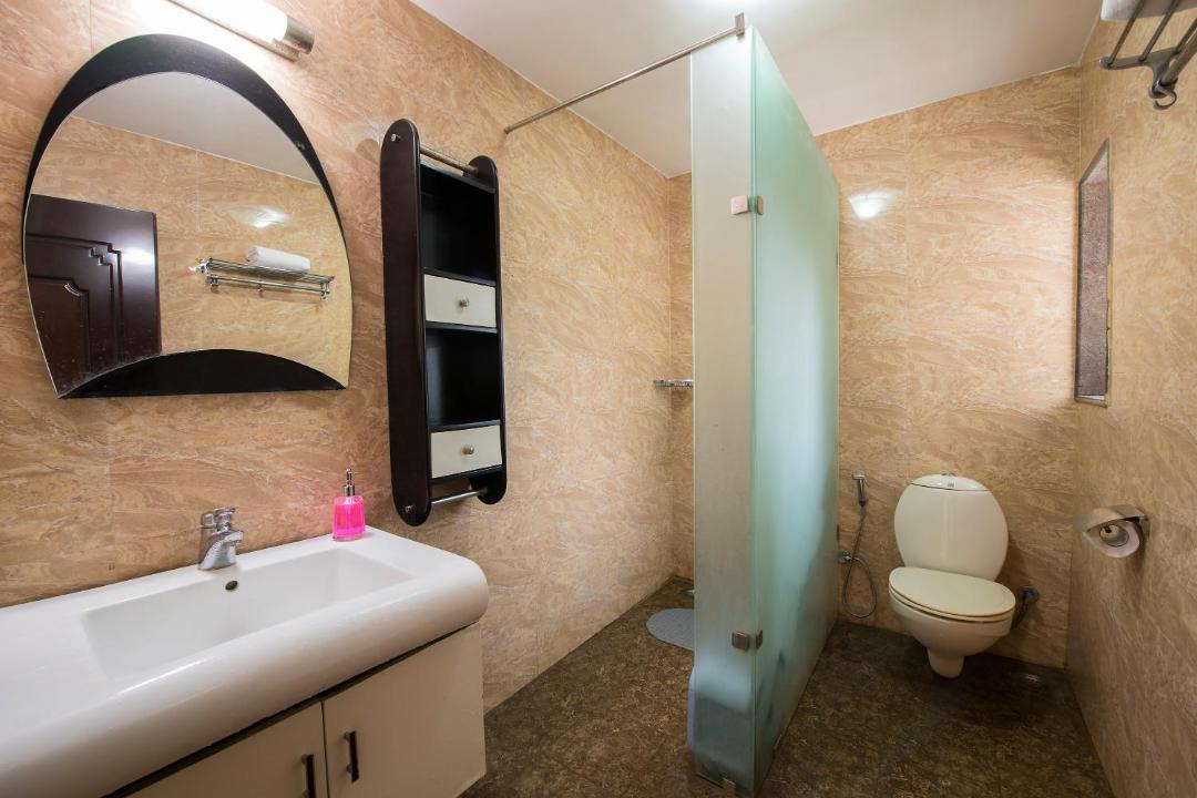 Photo of Bathroom in Mahabaleshwar