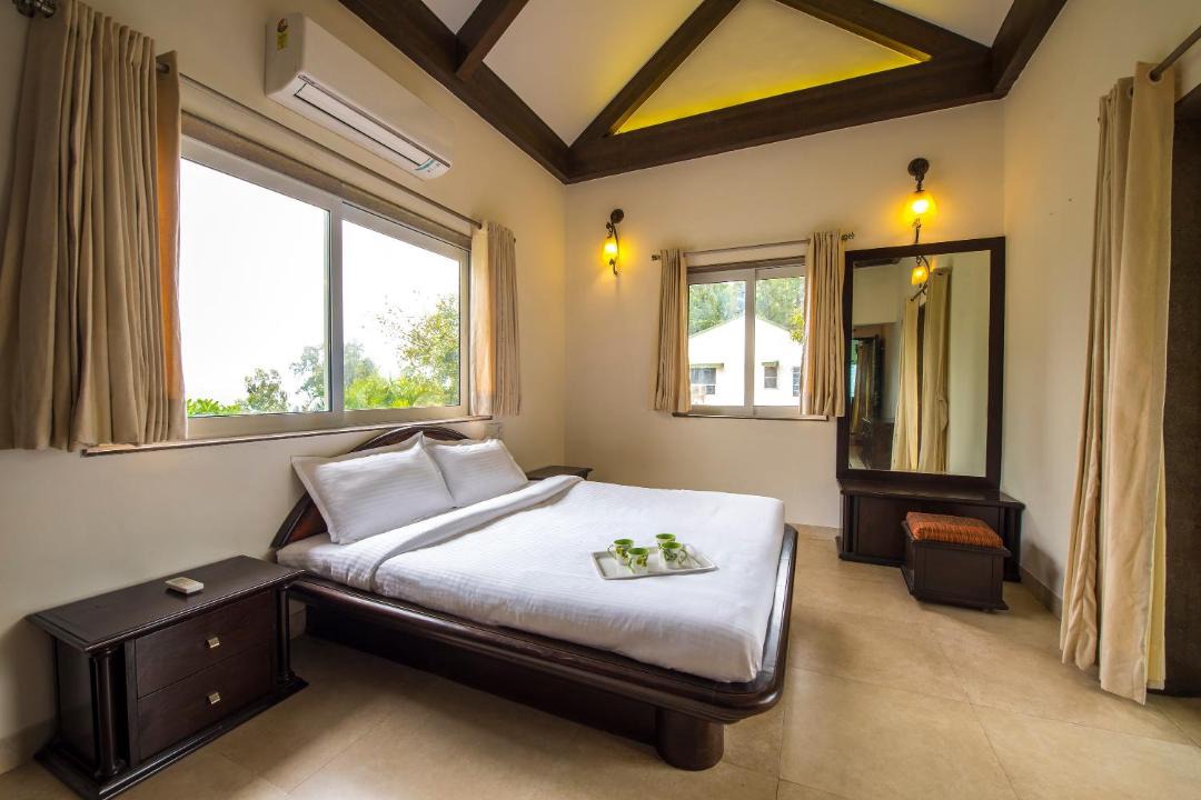 Photo of Bedroom in Mahabaleshwar