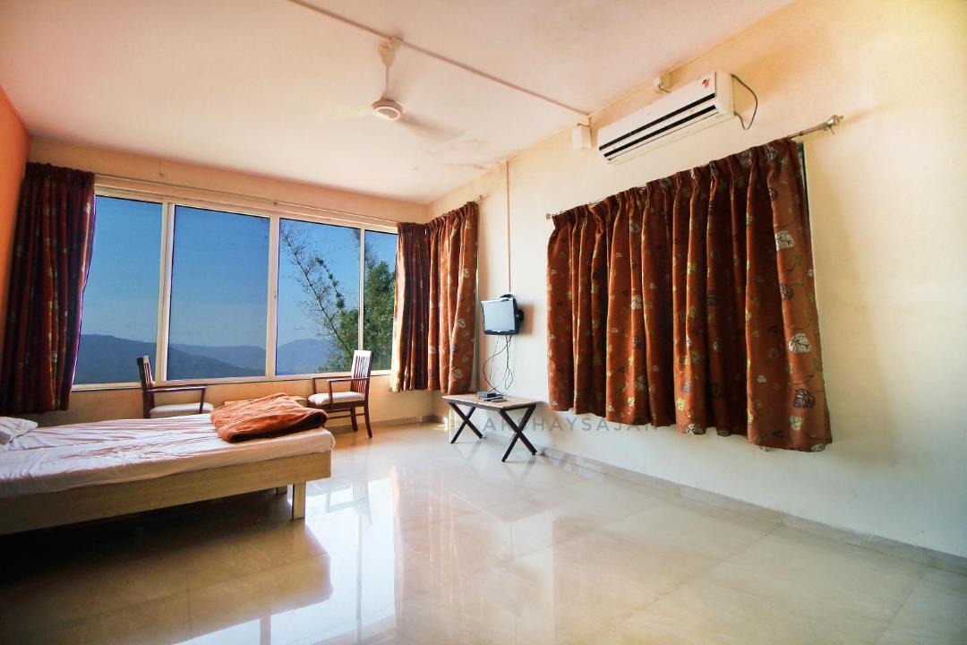 Photo of Bedroom in Pangari