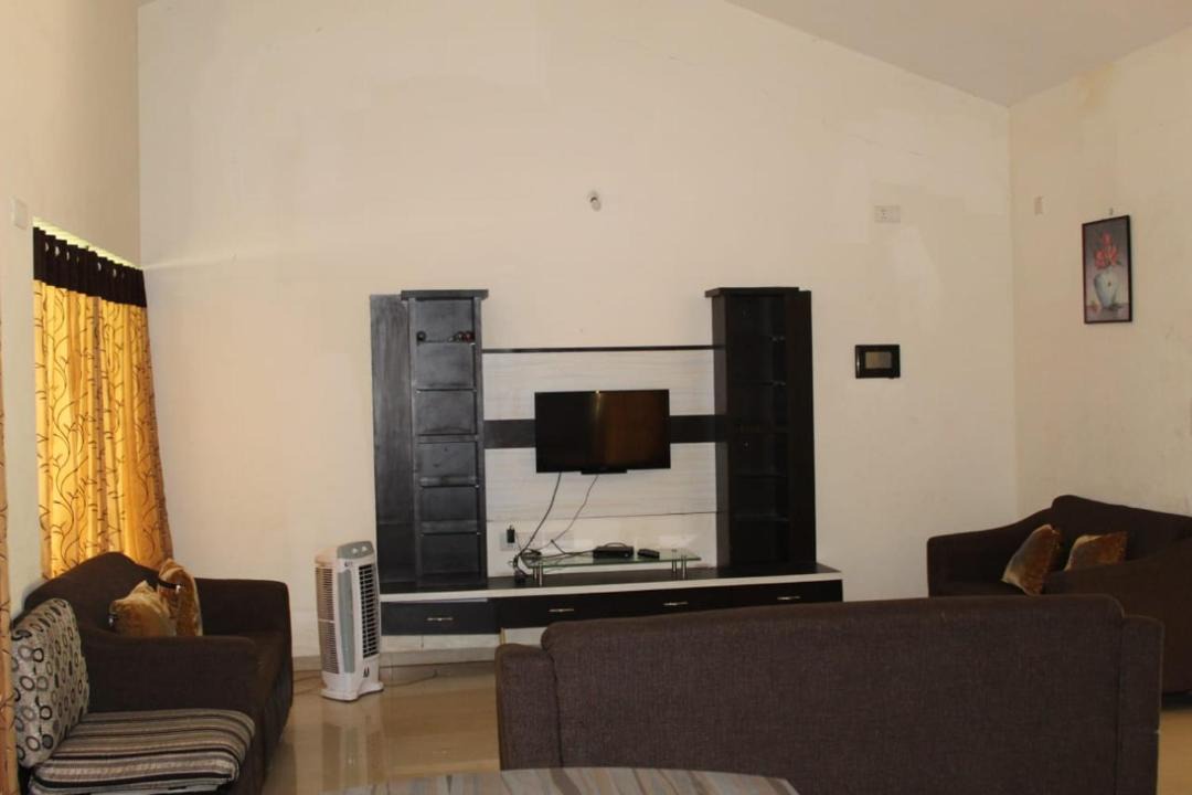 Photo of Livingroom in Lavasa