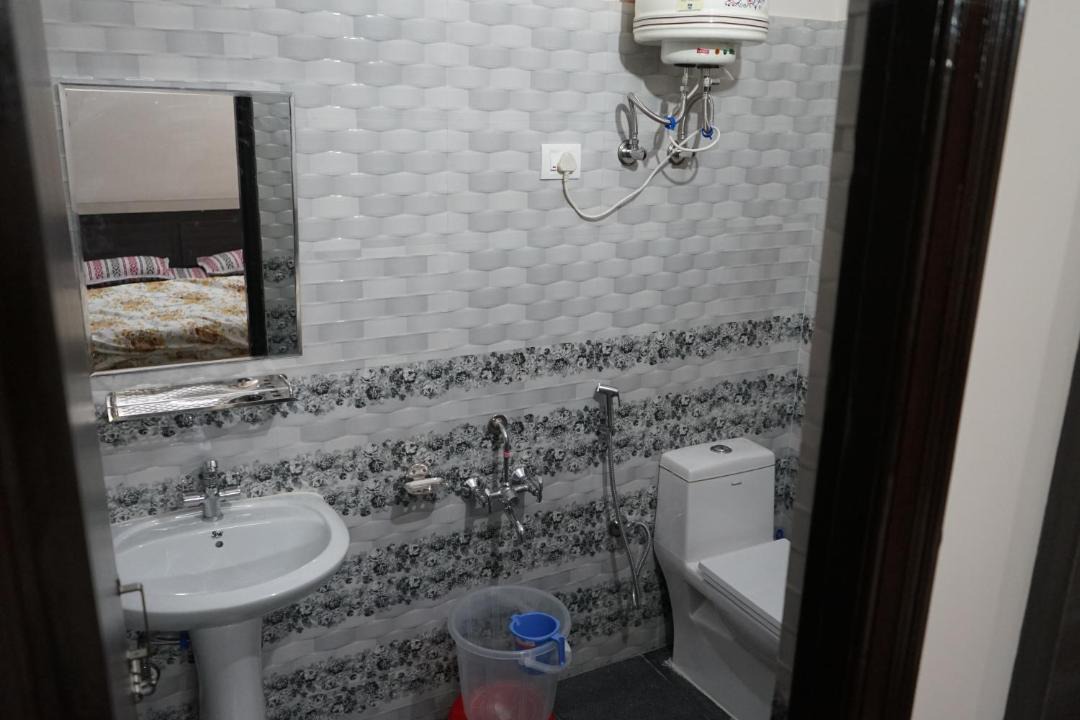 Photo of Bathroom in Shimla
