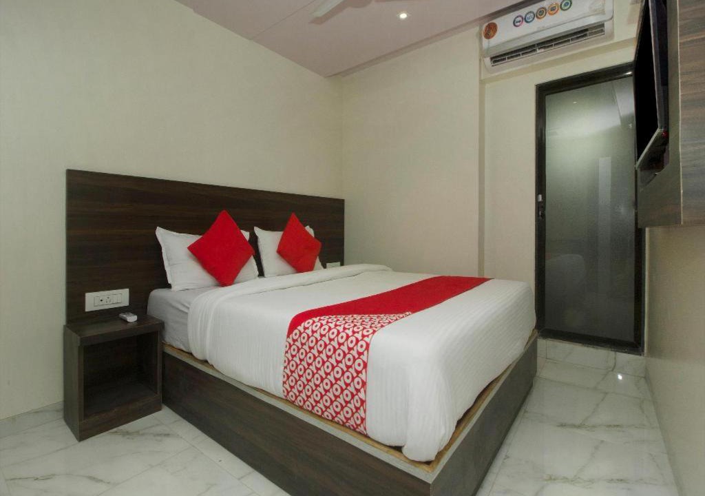 Photo of Bedroom in Bandra West