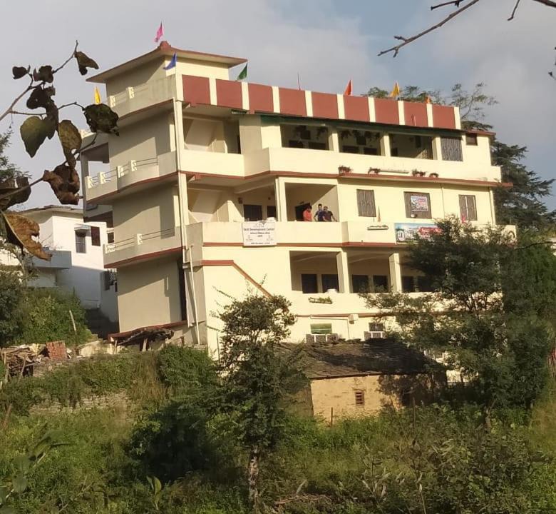 Photo of Others in Jakh