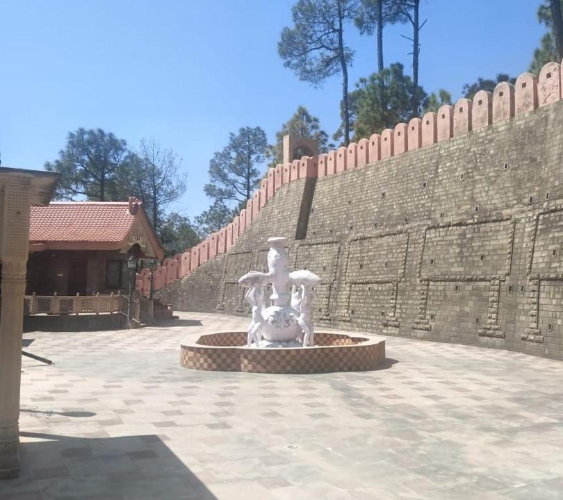 Photo of Buildings in Chail