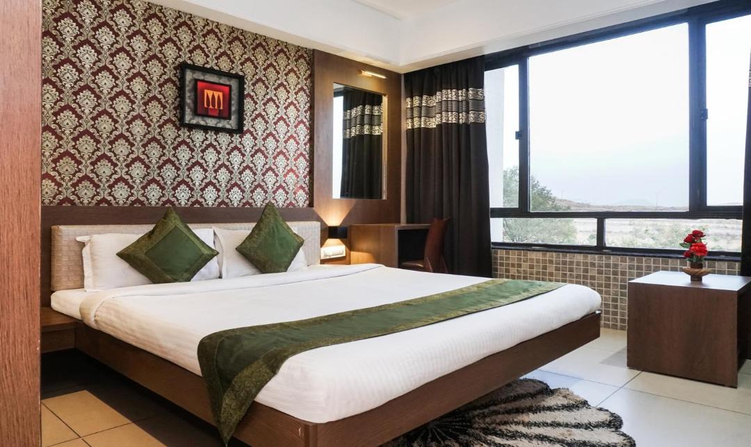 Photo of Bedroom in Satara