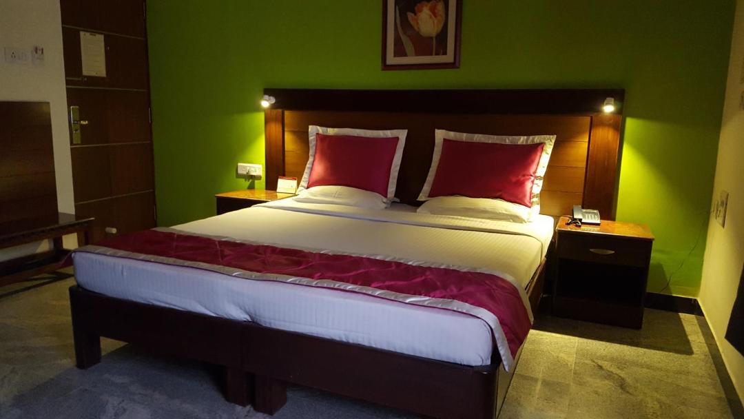 Photo of Bedroom in HBR Layout