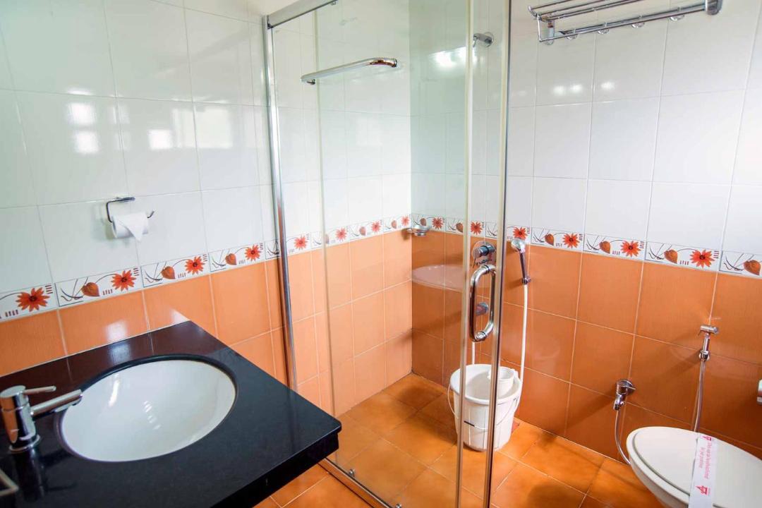 Photo of Bathroom in Prabhadevi
