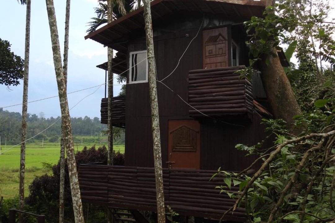 Photo of Buildings in Virarajendrapet
