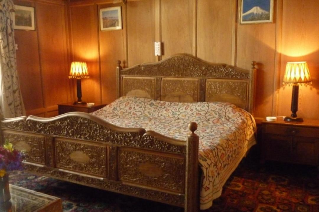 Photo of Bedroom in Nagin Bagh