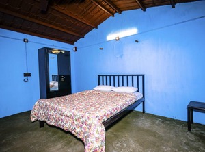 Cozy Picturesque | Satara