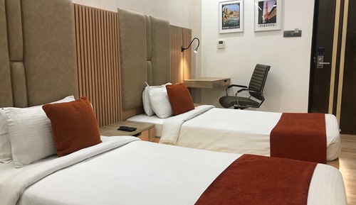 Economy Room