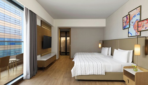 Studio, 2 Twin Beds, Balcony, City View