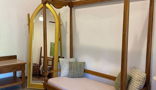 Family Room, 1 King Bed