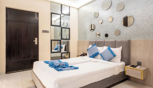 Economy Room