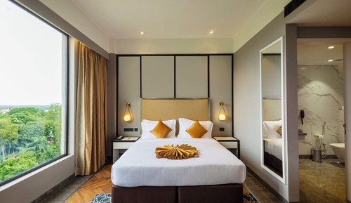 Luxury Suite