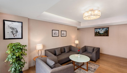 Presidential Suite