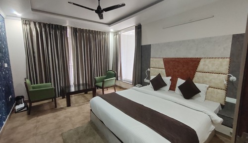 Deluxe Family Suite