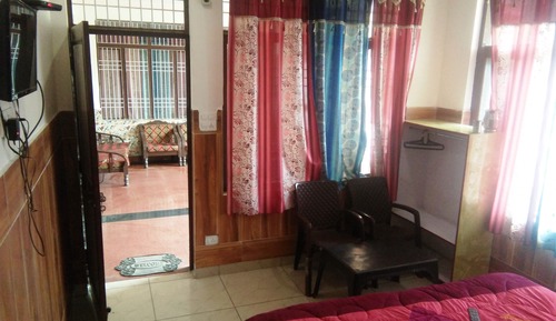 Deluxe Double Room, Smoking