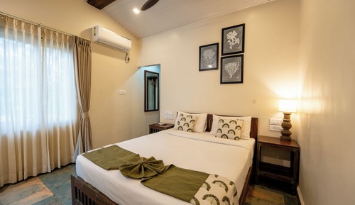 CORAL A/C ROOM