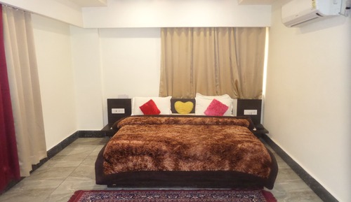 Deluxe Double or Twin Room, City View